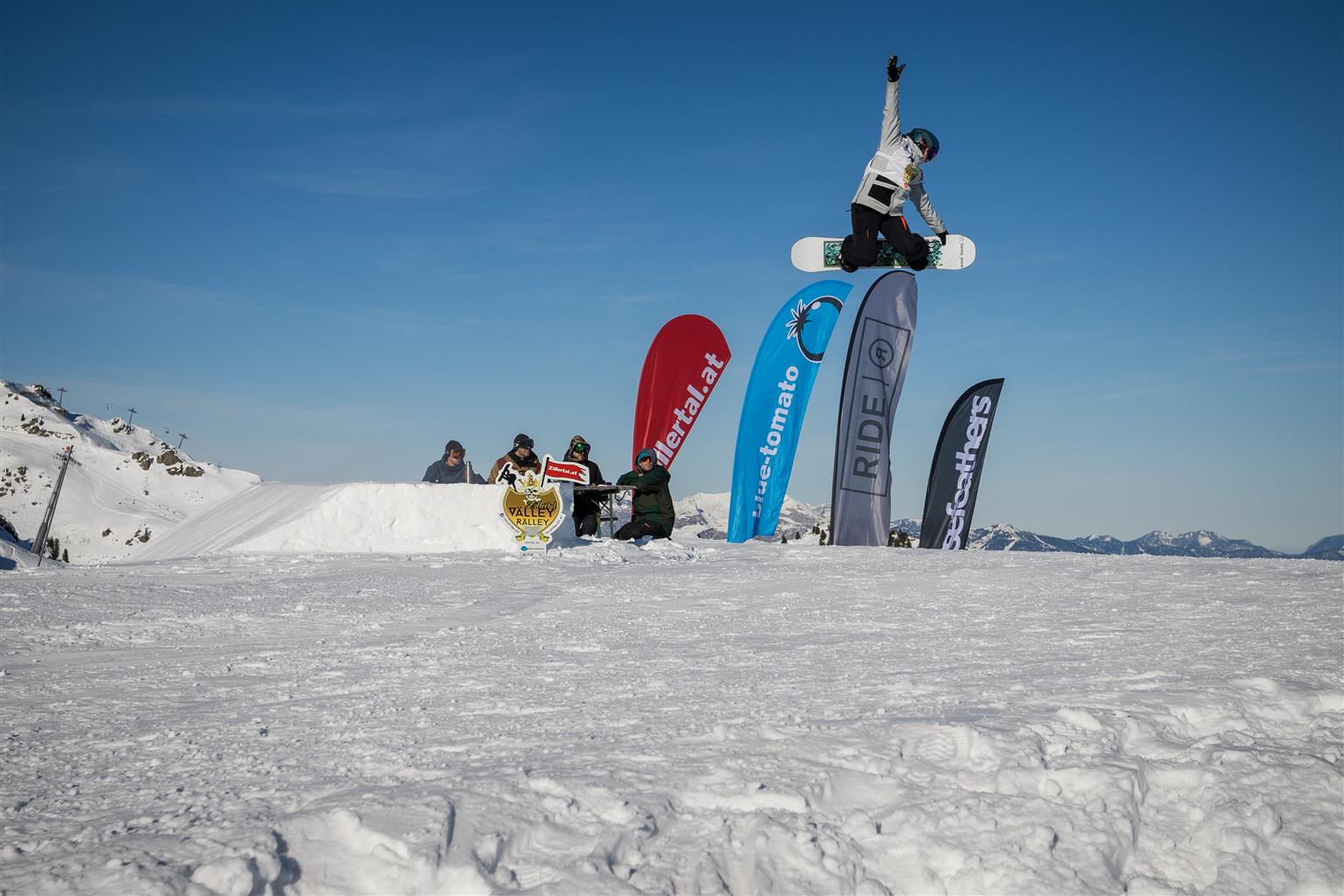 Boardriding Events Zillertal Valley Ralley hosted by Blue Tomato and Ride Snowboards - stop #1