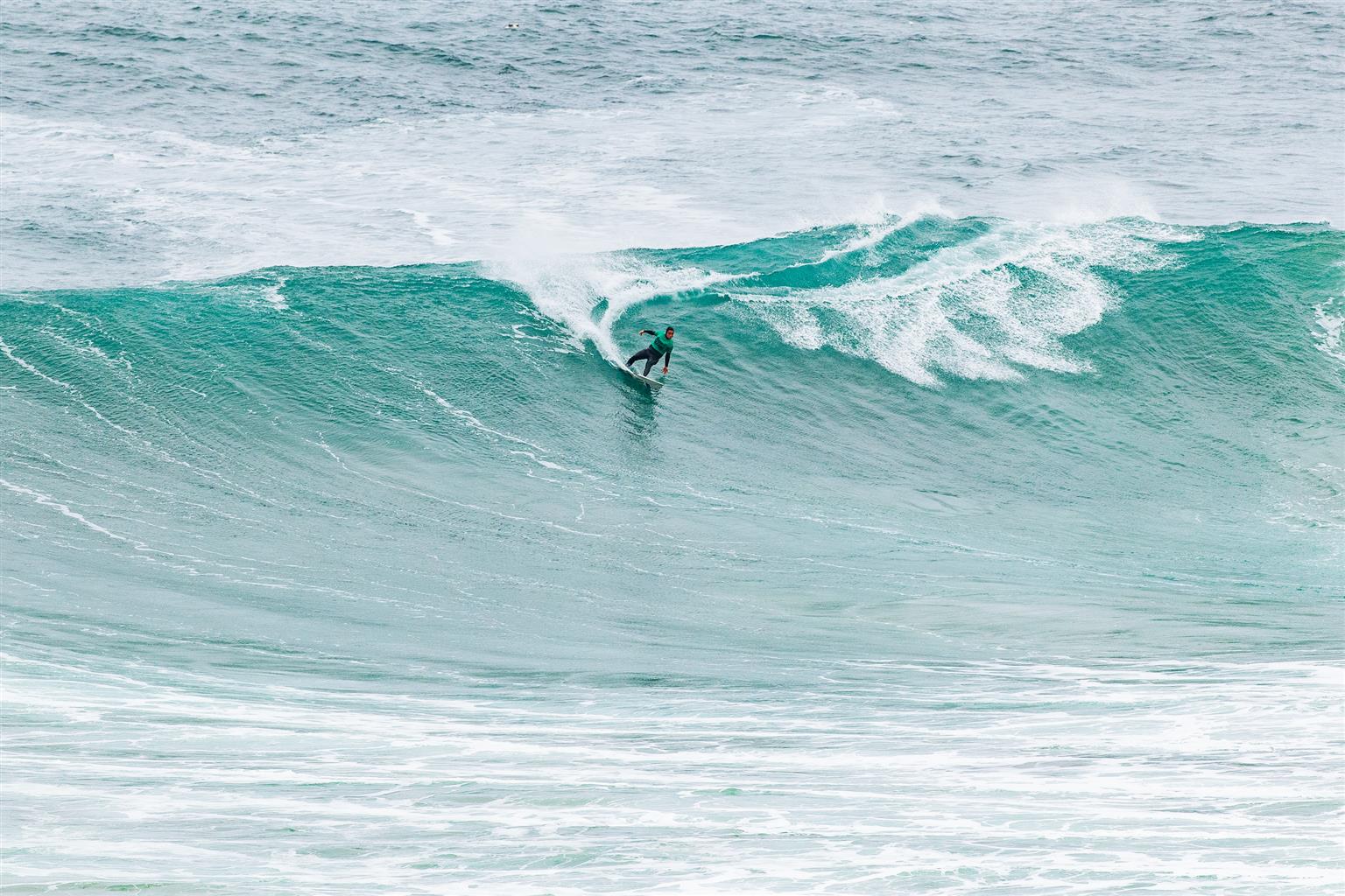 First big swell of the season 2022/23 - NEWS - Nazaré Big Waves Surf -  Portugal