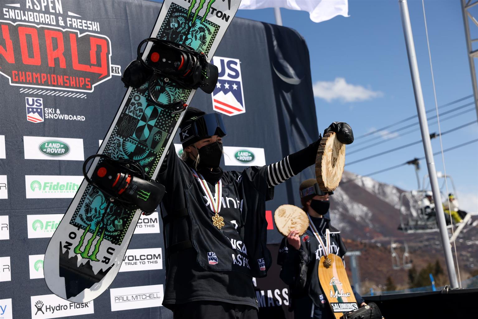 Boardriding News Sadowski-Synnott and Kleveland take Aspen 2021 slopestyle golds