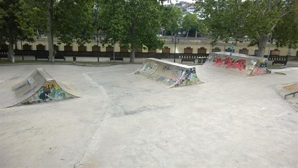 Dry Bridge skatepark