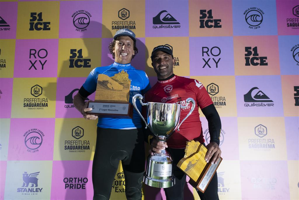 Event Winner Tony Silvagni (USA) on the left and Rodrigo Sphaier (BRA) on the awards podium at the Saquarema Surf Festival. Credit: Thiago Diz / 213 Sports