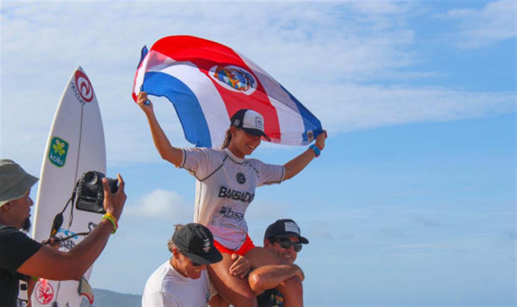 Leilani McGonagle's (Costa Rica) inaugural hoist up the beach came at a pivotal moment and now finds herself the North America Junior Regional Champion © WSL / Andrew Nichols