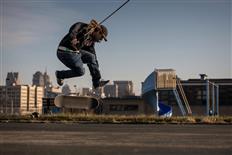 Blind skateboarder uses Detroit city home for stylish tricks