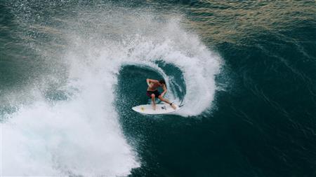 Jesse Mendes Joins 2025 Lineup for Four Seasons Maldives Surfing Champions Trophy