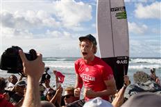 2016 John John Florence of Hawaii is chaired up the beach after winning the final of the Hawaiian Pro, Haleiwa on Tuesday November 18, 2016 © WSL/Heff
