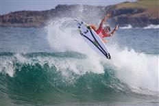 Griffin Colapinto of the USA advanced to Round Four of the World Junior Championships at Kiama, NSW, Australia after winning his Round Three Heat on Sunday January 8, 2017. © WSL / Smith