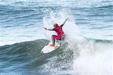 Day 1 - Rachel Presti (DEU) will have to surf in Round 2 despite a valiant effort this morning.  Credit: © WSL / Poullenot