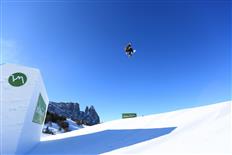 Tess Coady & Vlad Khadarin earn their first World Cup slopestyle wins at Seiser Alm Legends